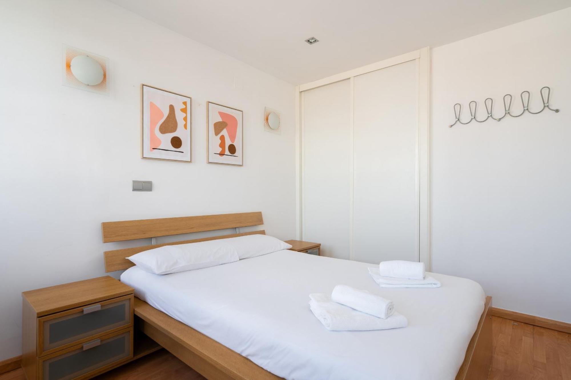 Apartamento En Plaza De Espana Alquiler Temporal Madrid Esterno foto
