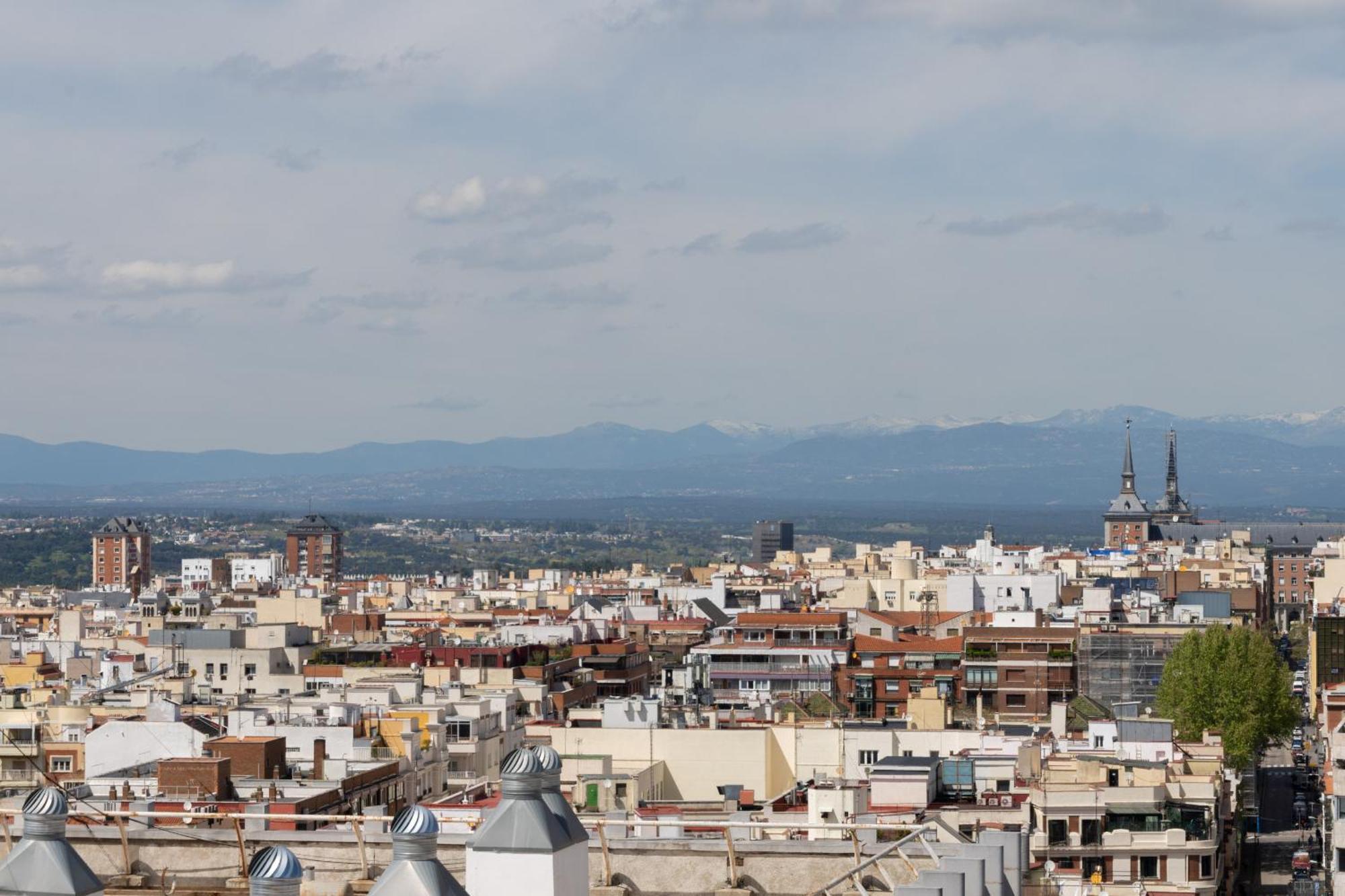 Apartamento En Plaza De Espana Alquiler Temporal Madrid Esterno foto