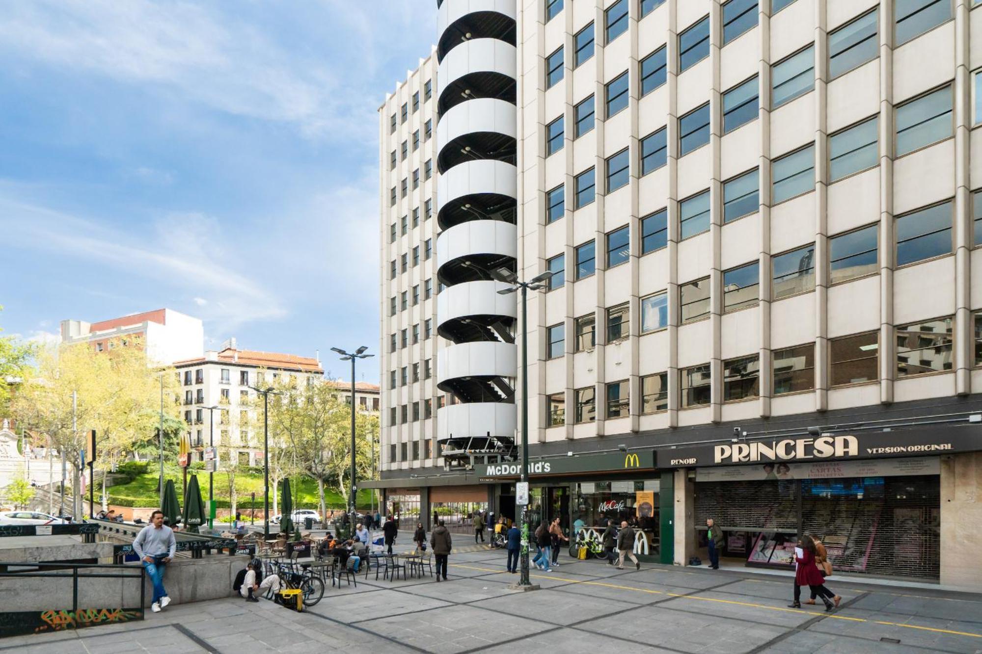 Apartamento En Plaza De Espana Alquiler Temporal Madrid Esterno foto